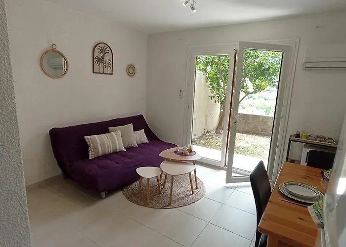 3Cpf29 Appartement Avec Jardinet Et Parking, Proche Centre-Ville