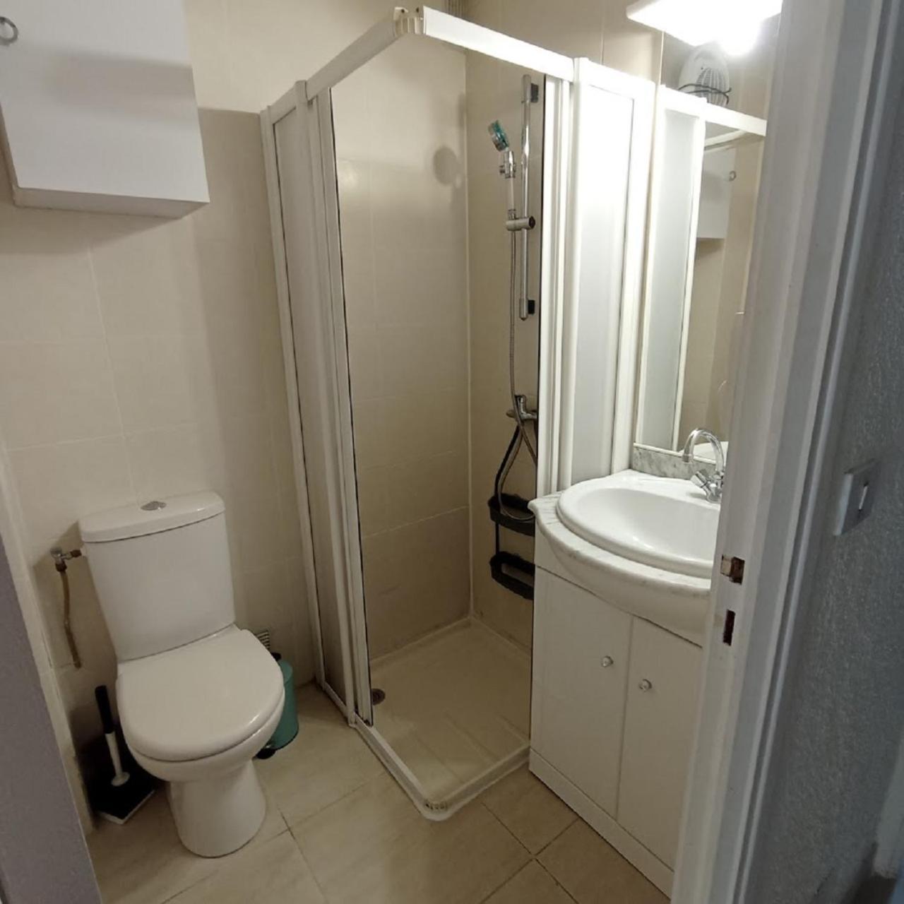 Apartment 3cpf29 Avec Jardinet Et Parking, Proche Centre-ville Collioure